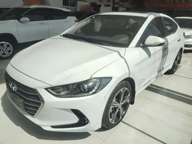 Hyundai Elantra, 2019