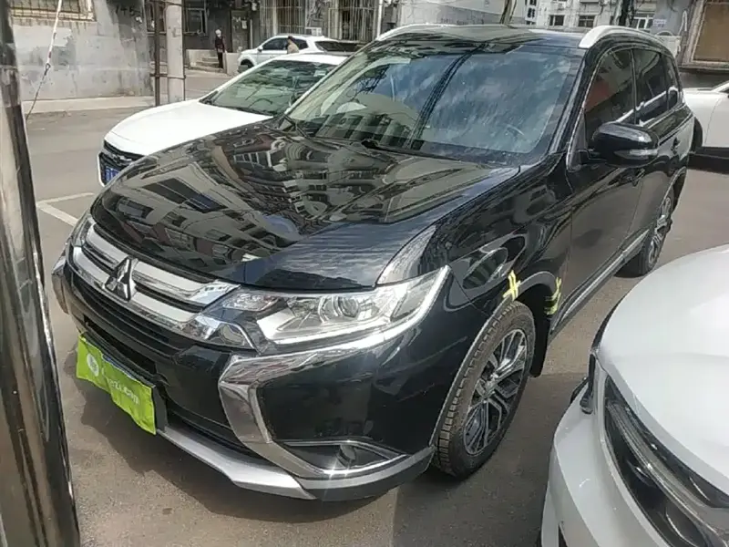 Mitsubishi Outlander, 2018
