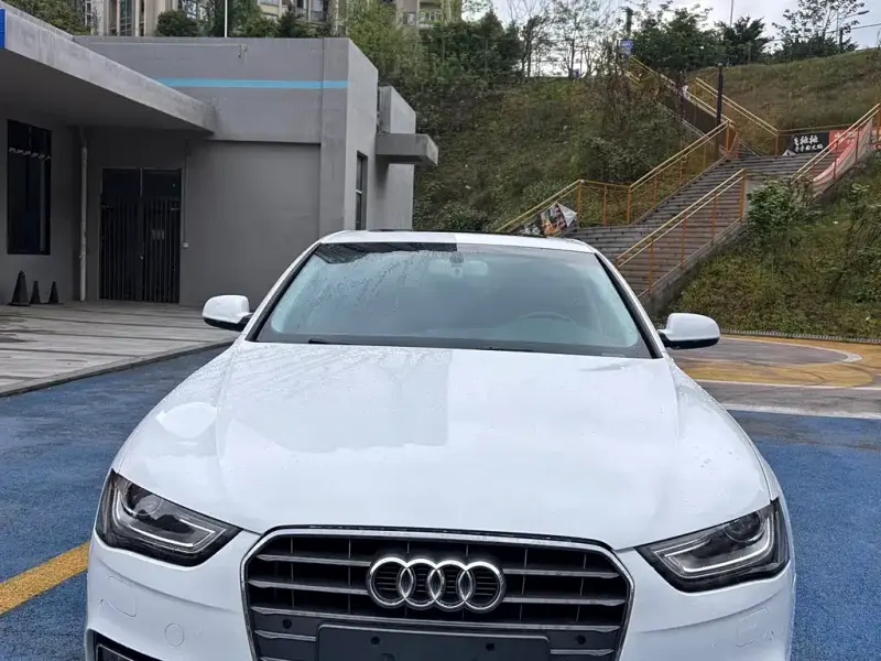 Audi A4L, 2016