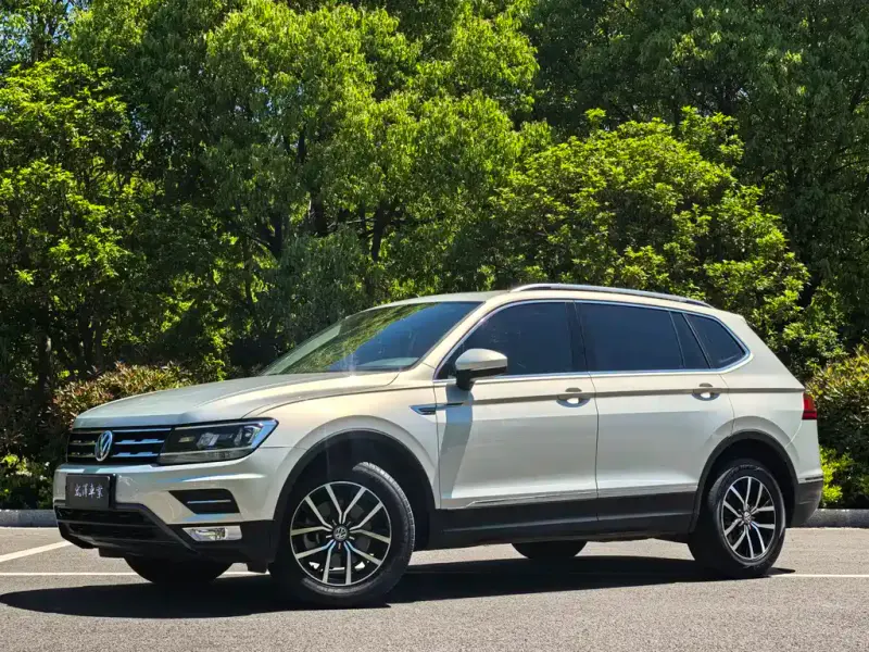 Volkswagen Tiguan L, 2018