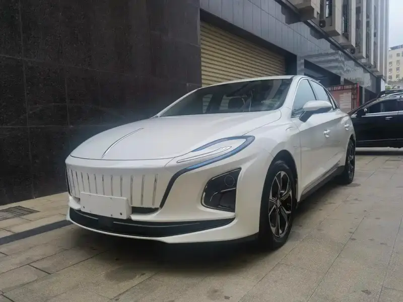 Hongqi E-QM5, 2026