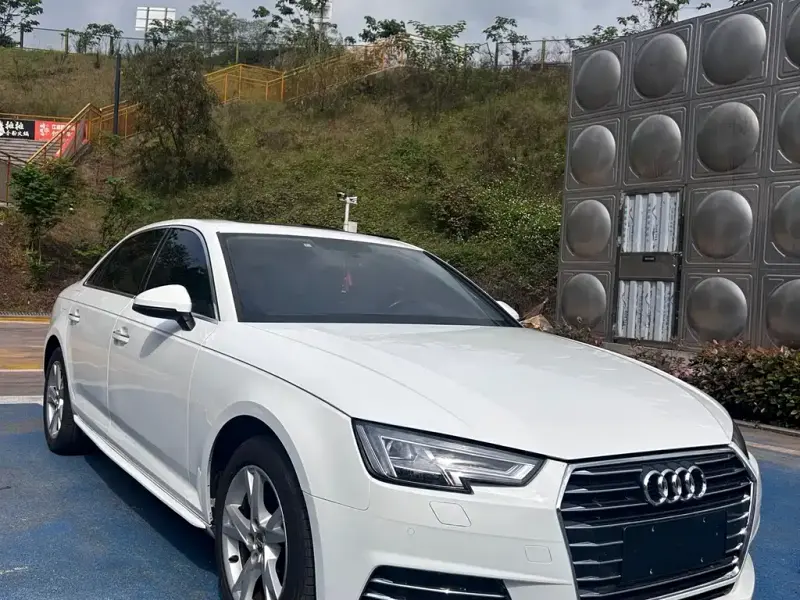 Audi A4L, 2018