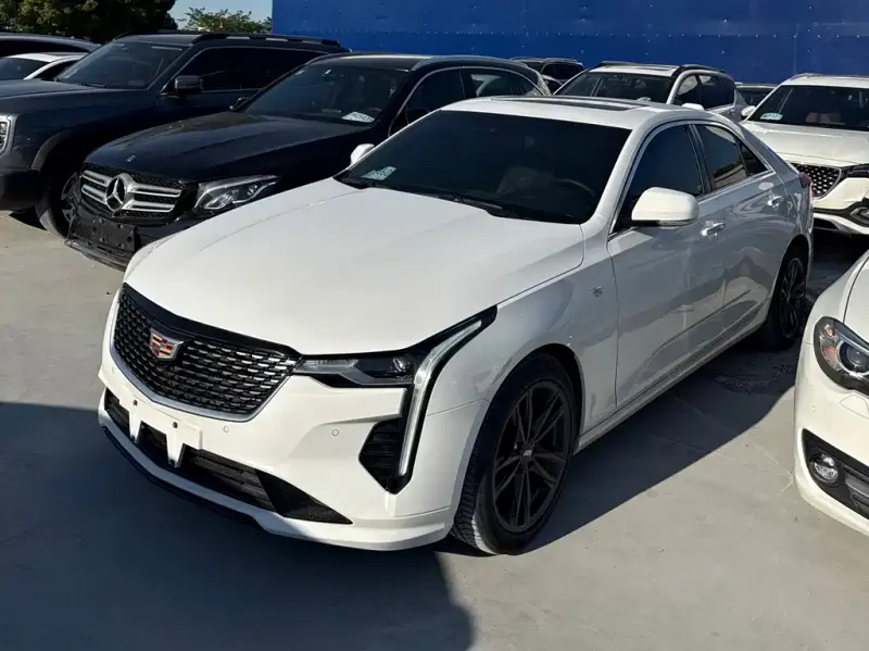 Cadillac CT4, 2022