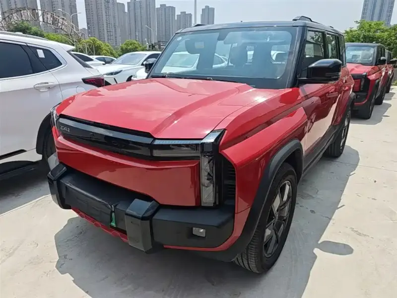 iCAR 03T, 2025