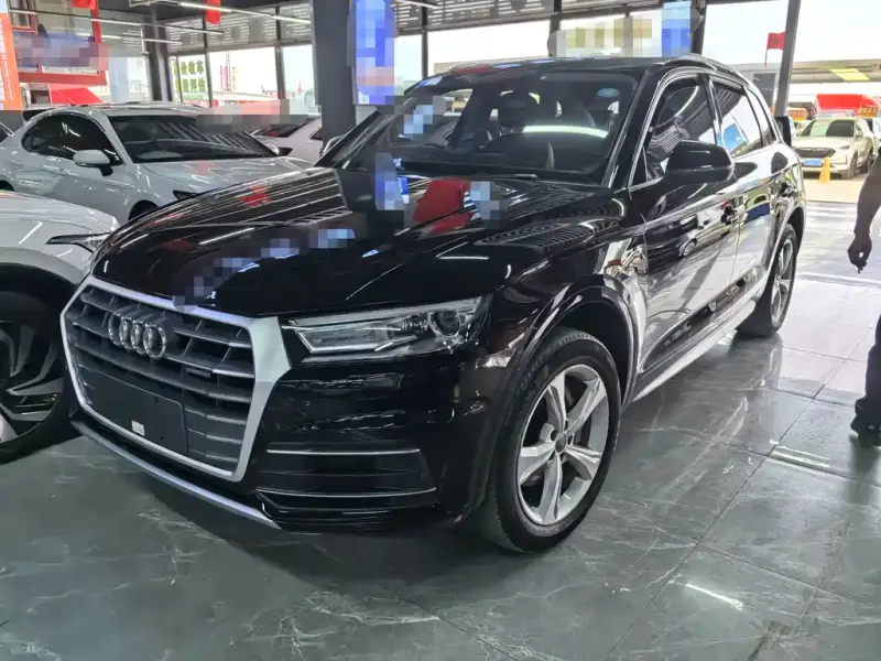Audi Q5L, 2018