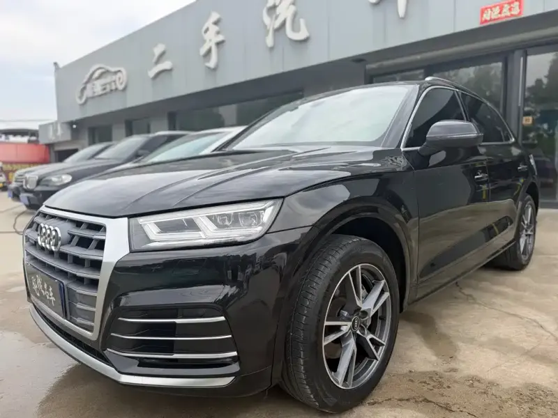 Audi Q5L, 2021