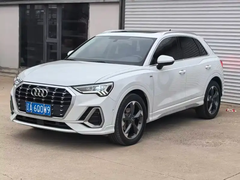 Audi Q3, 2022