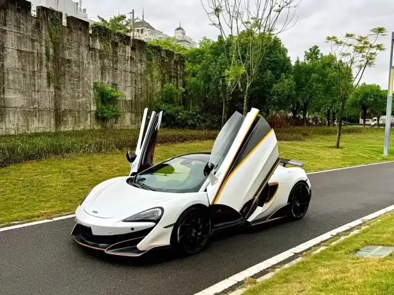 McLaren 570, 2017