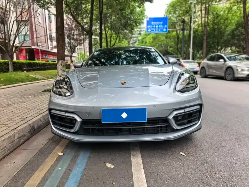 Porsche Panamera, 2021