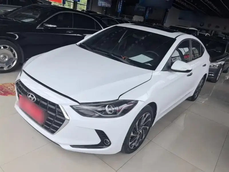 Hyundai Elantra, 2019