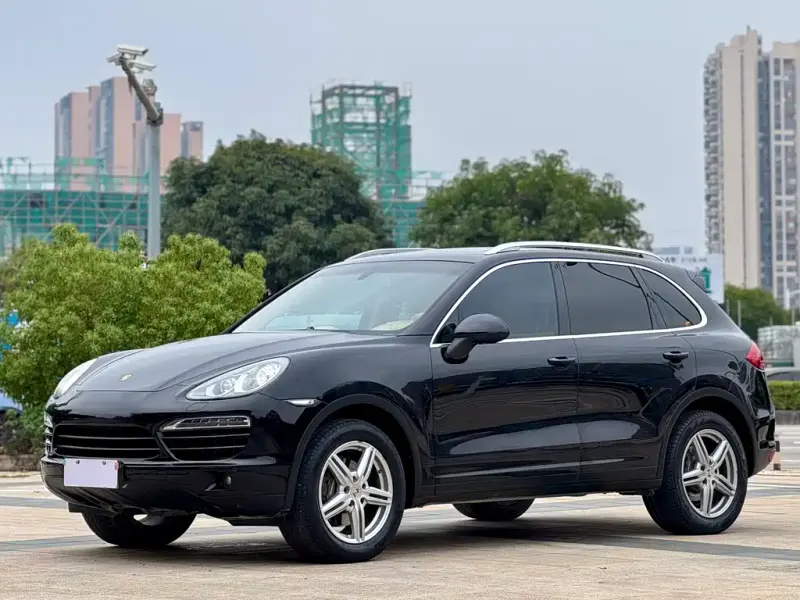 Porsche Cayenne, 2012