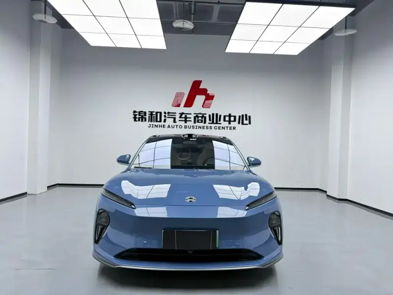 NIO ET5, 2025