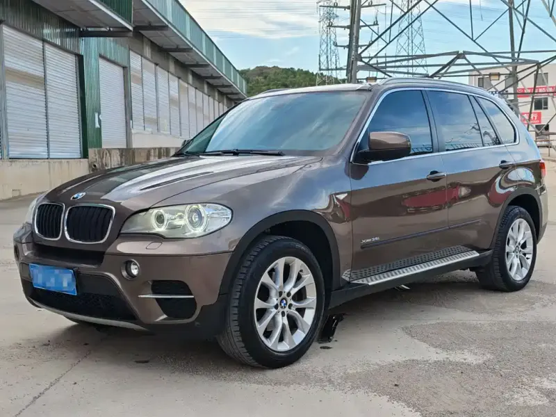 BMW X5 (Import), 2011