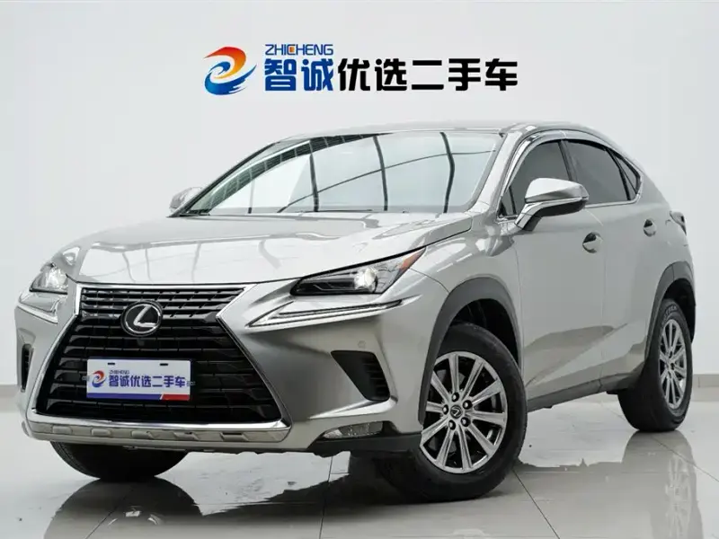 Lexus NX, 2020