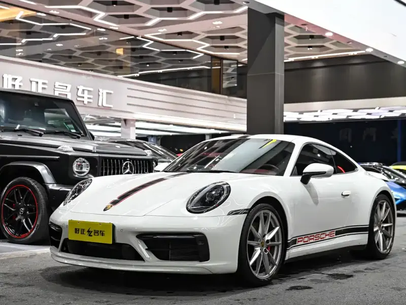 Porsche 911, 2023