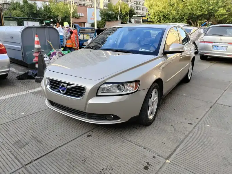 Volvo S40, 2011