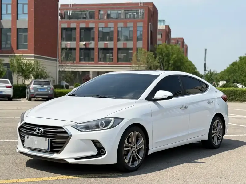 Hyundai Elantra, 2017