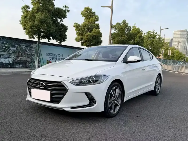 Hyundai Elantra, 2016