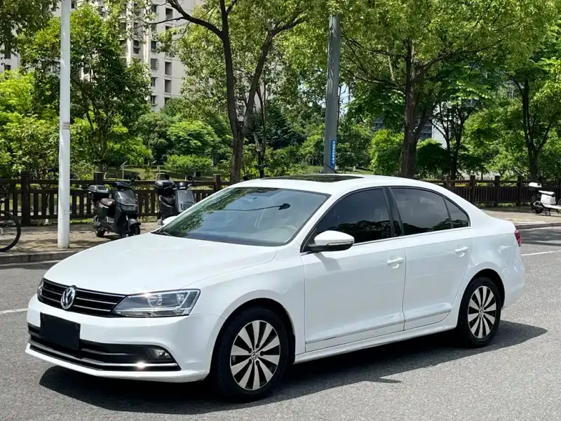 Volkswagen Sagitar, 2017