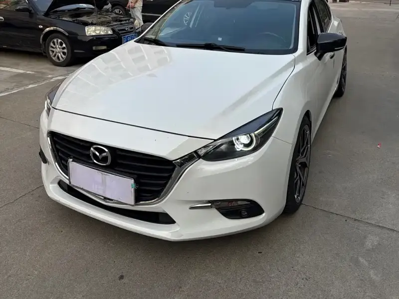 Mazda 3 Axela, 2018
