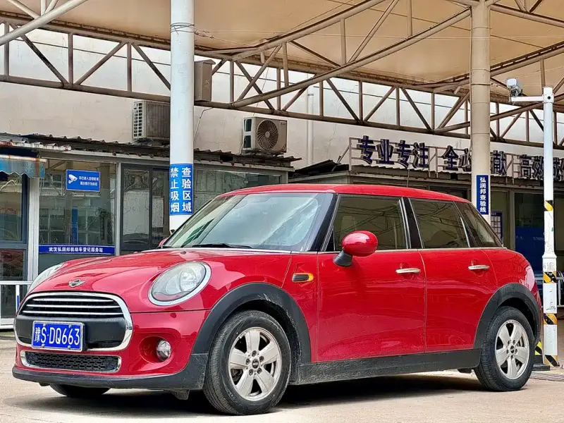 MINI Mini, 2015
