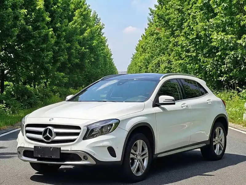 Mercedes-Benz GLA, 2016