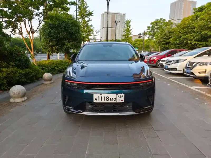 Lynk & Co 06, 2021