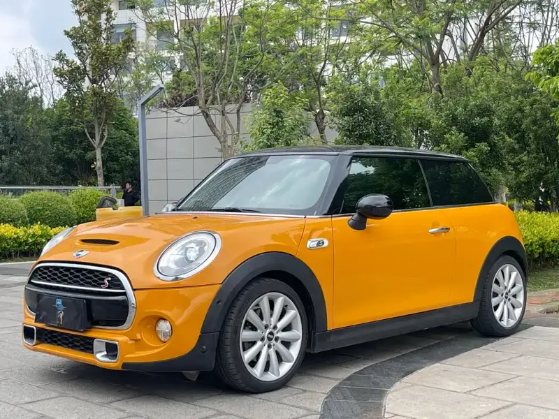 MINI Mini, 2014