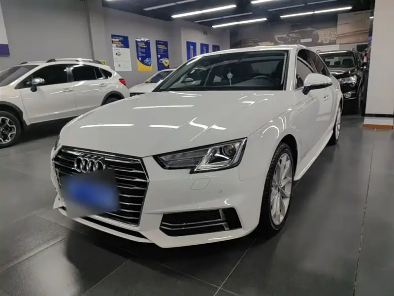 Audi A4L, 2018