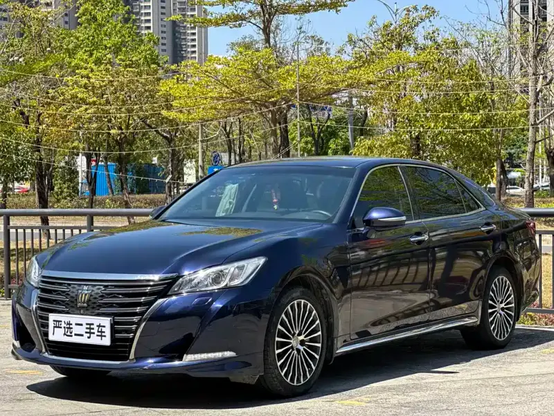 Toyota Crown, 2018