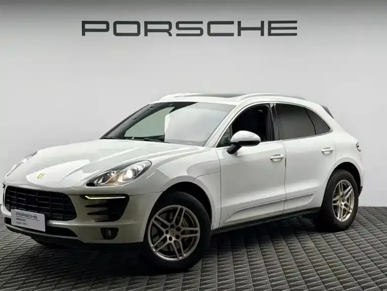 Porsche Macan, 2015