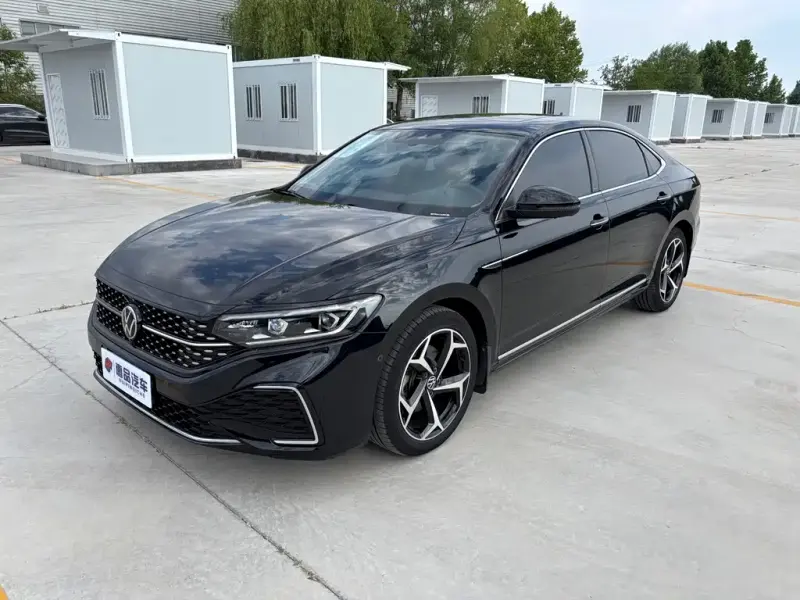 Volkswagen Passat, 2023