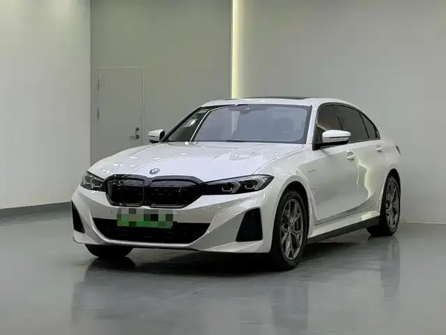 BMW i3, 2024