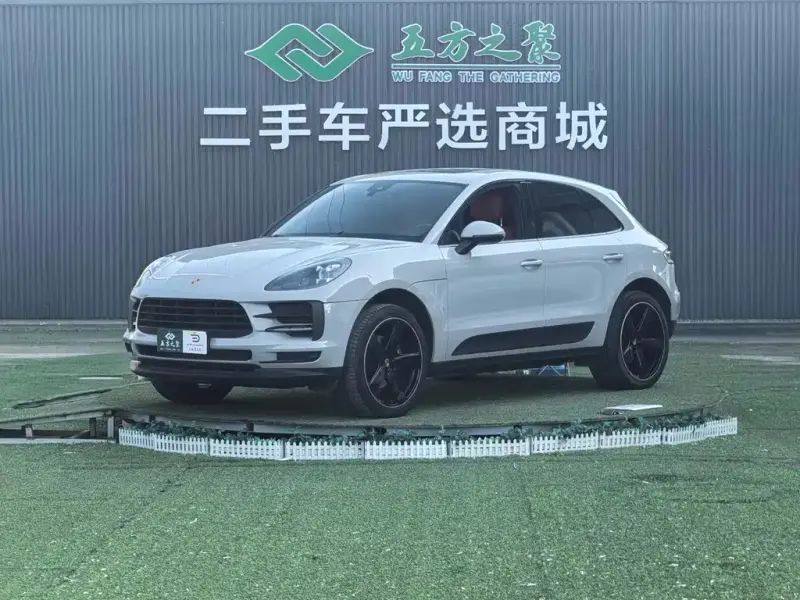 Porsche Macan, 2021