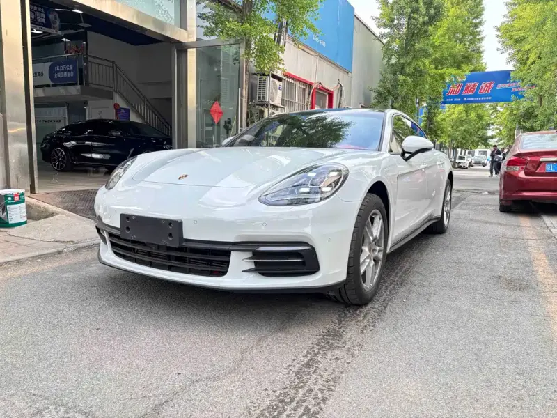 Porsche Panamera, 2017