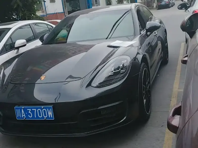 Porsche Panamera, 2021