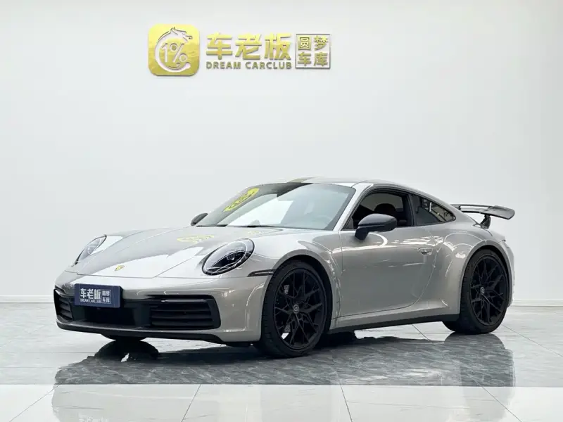 Porsche 911, 2023