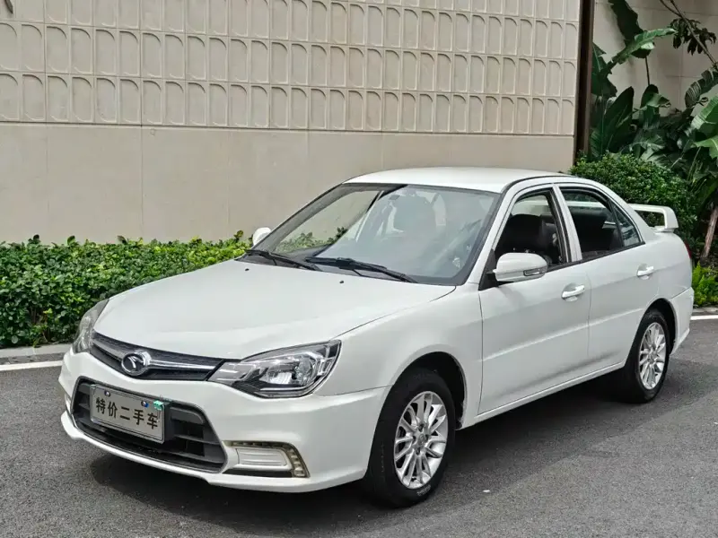 Soueast V3 Lingyue, 2015