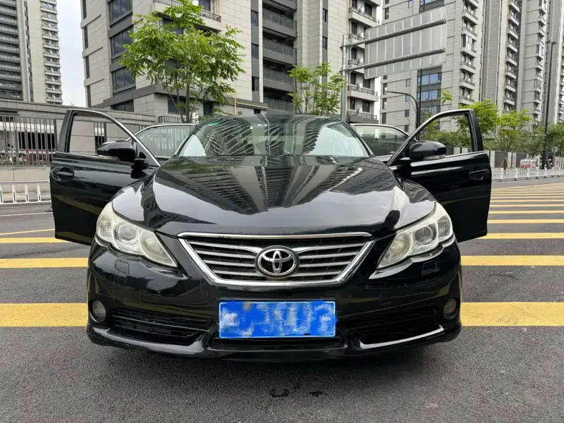 Toyota Reiz, 2011