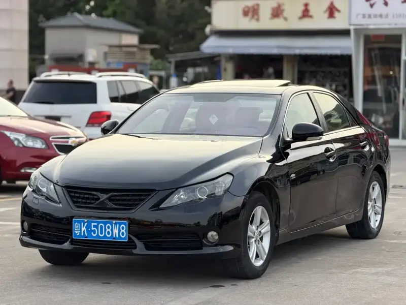 Toyota Reiz, 2010