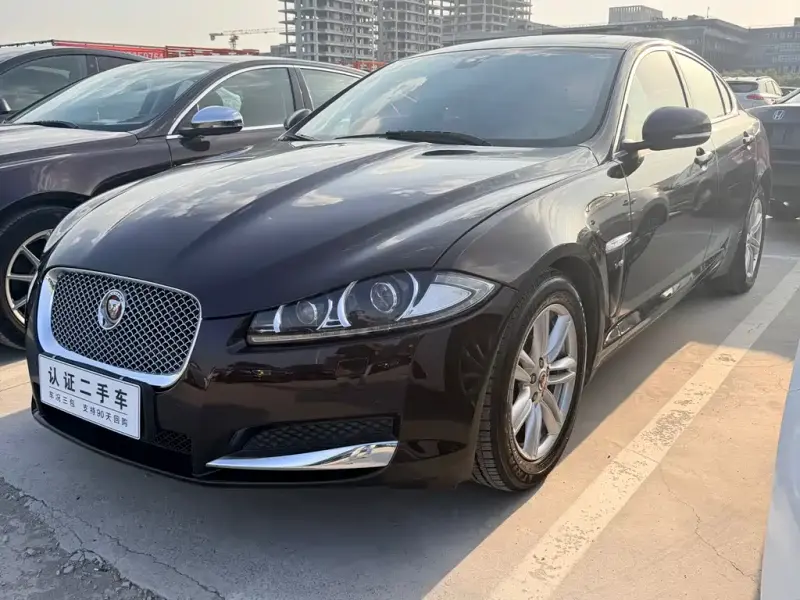 Jaguar XF, 2014
