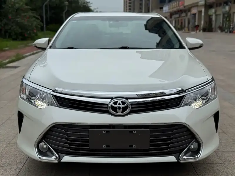 Toyota Camry, 2015
