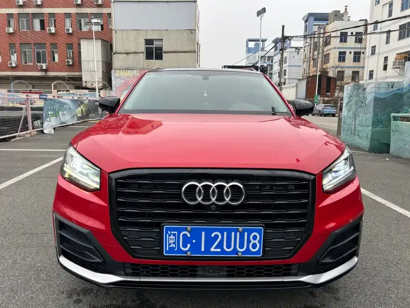 Audi Q2L, 2019