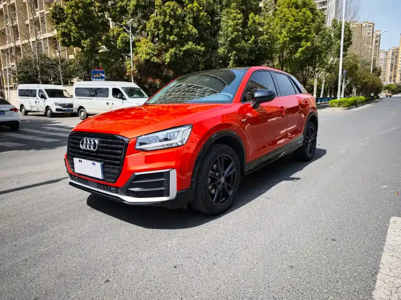 Audi Q2L, 2021