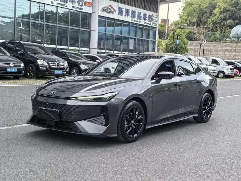 Changan UNI-V, 2025