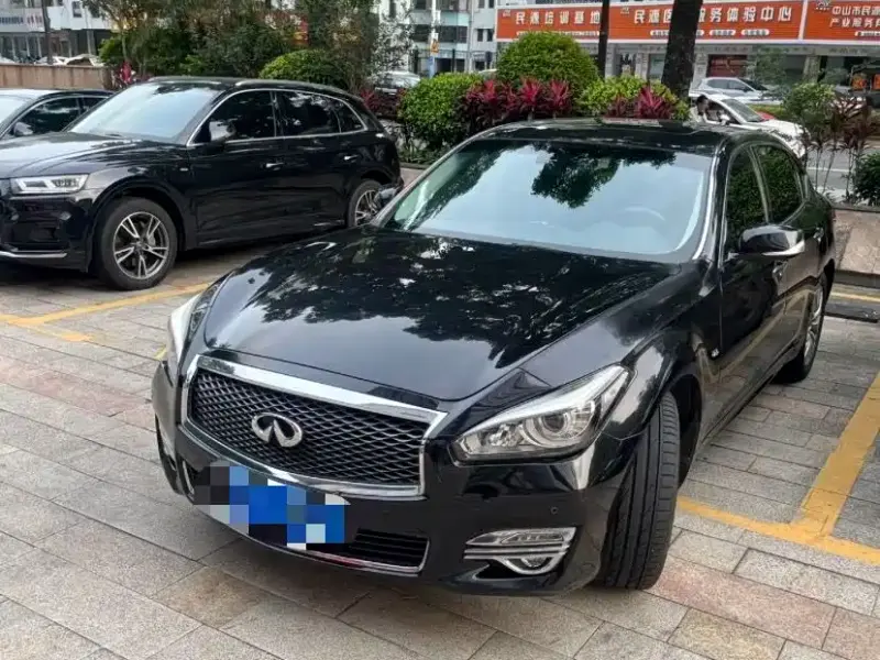Infiniti Q70, 2018