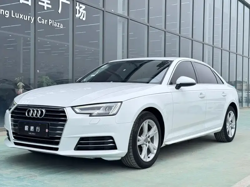 Audi A4L, 2018