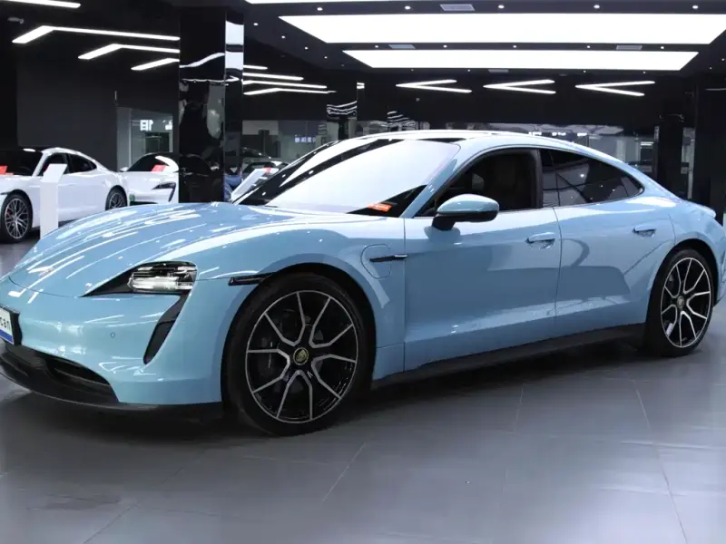Porsche Taycan, 2023