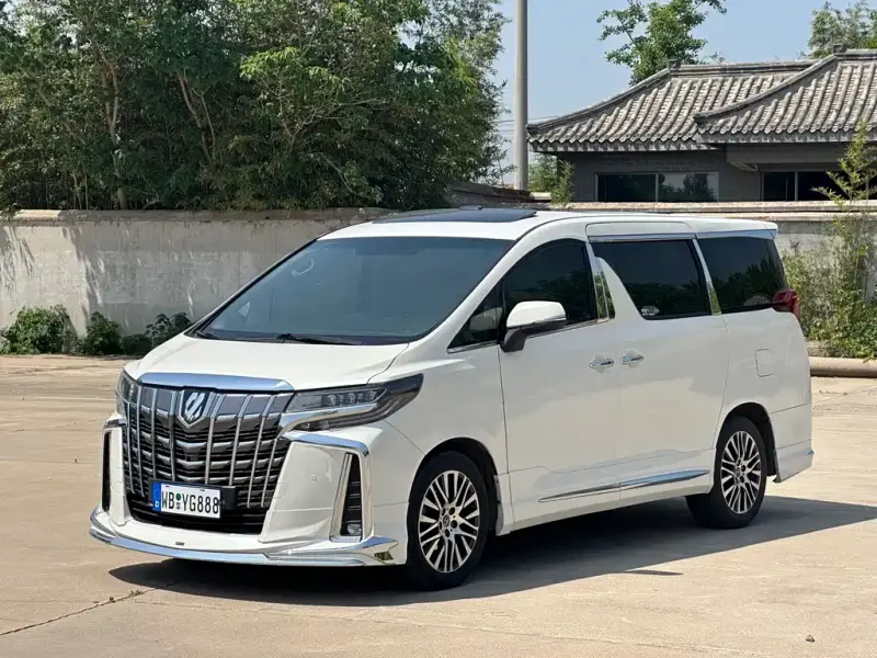 Toyota Alphard, 2011