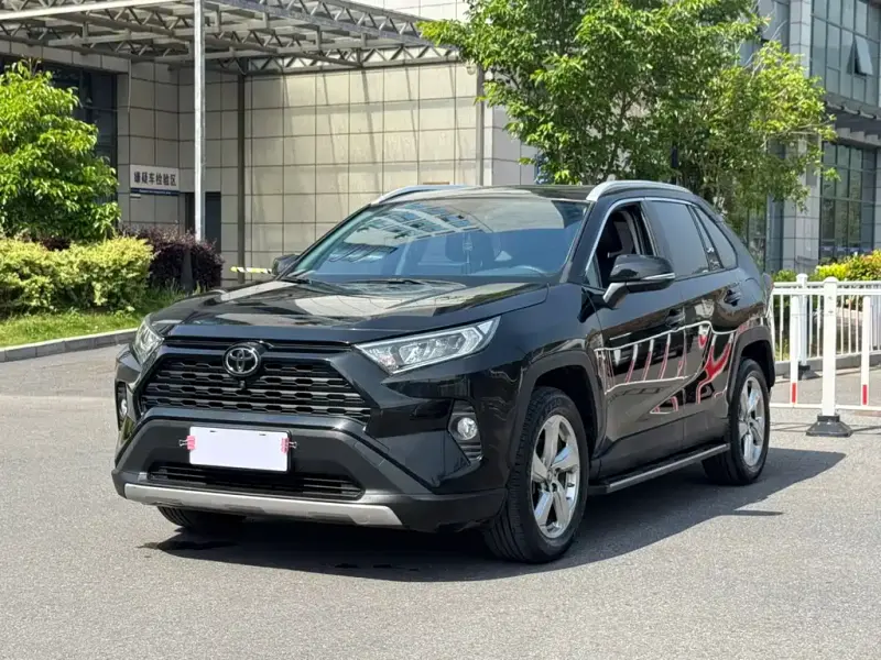 Toyota RAV4, 2022